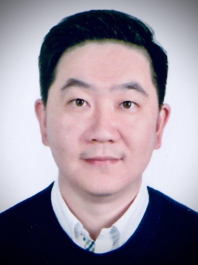 工作职责：负责人才、学科工作